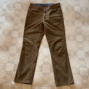L.L. Bean Men's Corduroy Pants in Brown Size 32x30